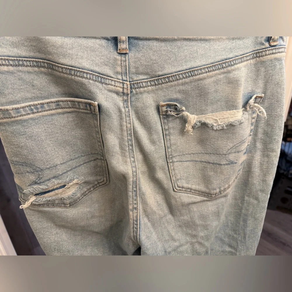 American Eagle Ripped Denim Jeans - Picture 8 of 14